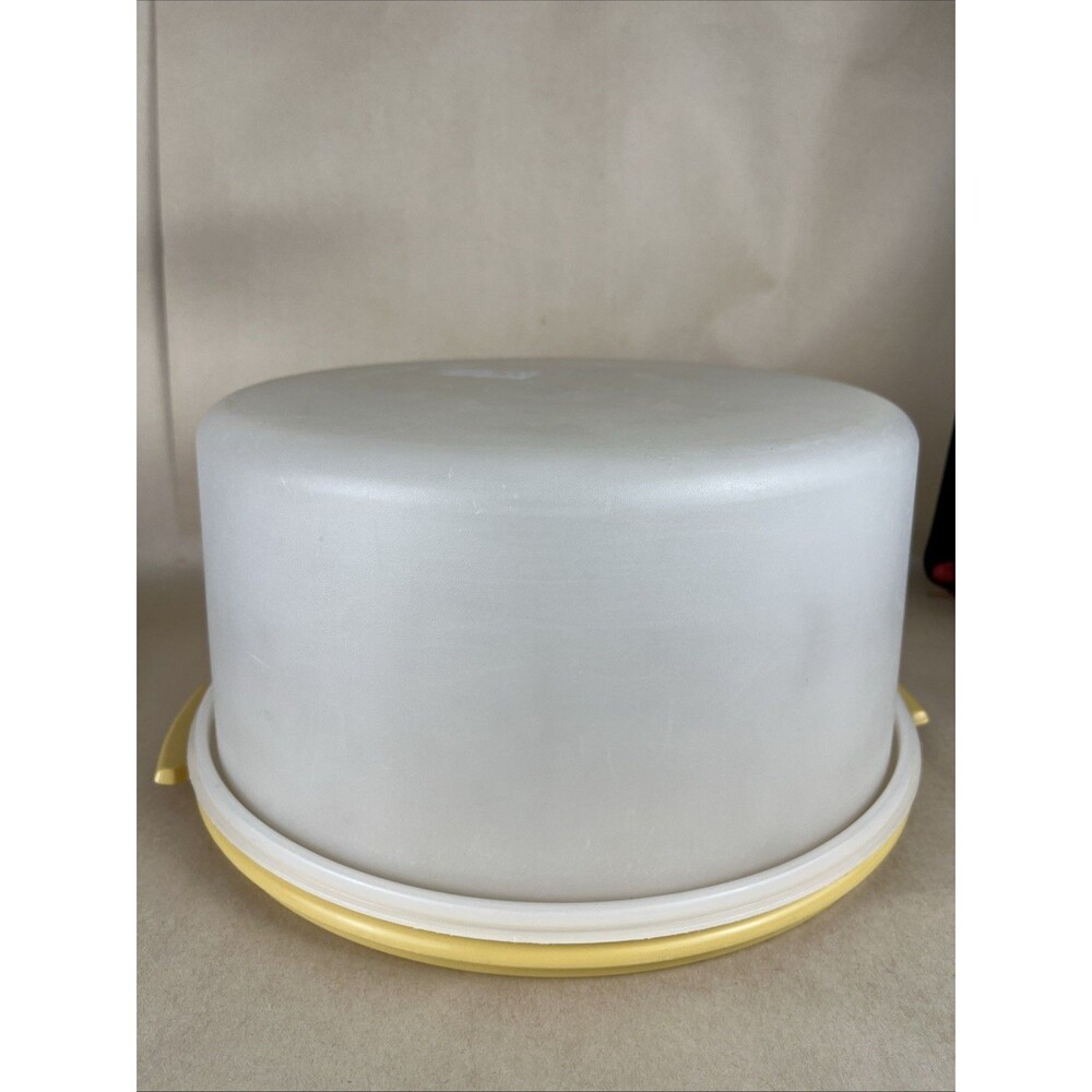Vintage Tupperware‎ Round Cake Carrier Gold 1256-4 w/ Lid 1257-4